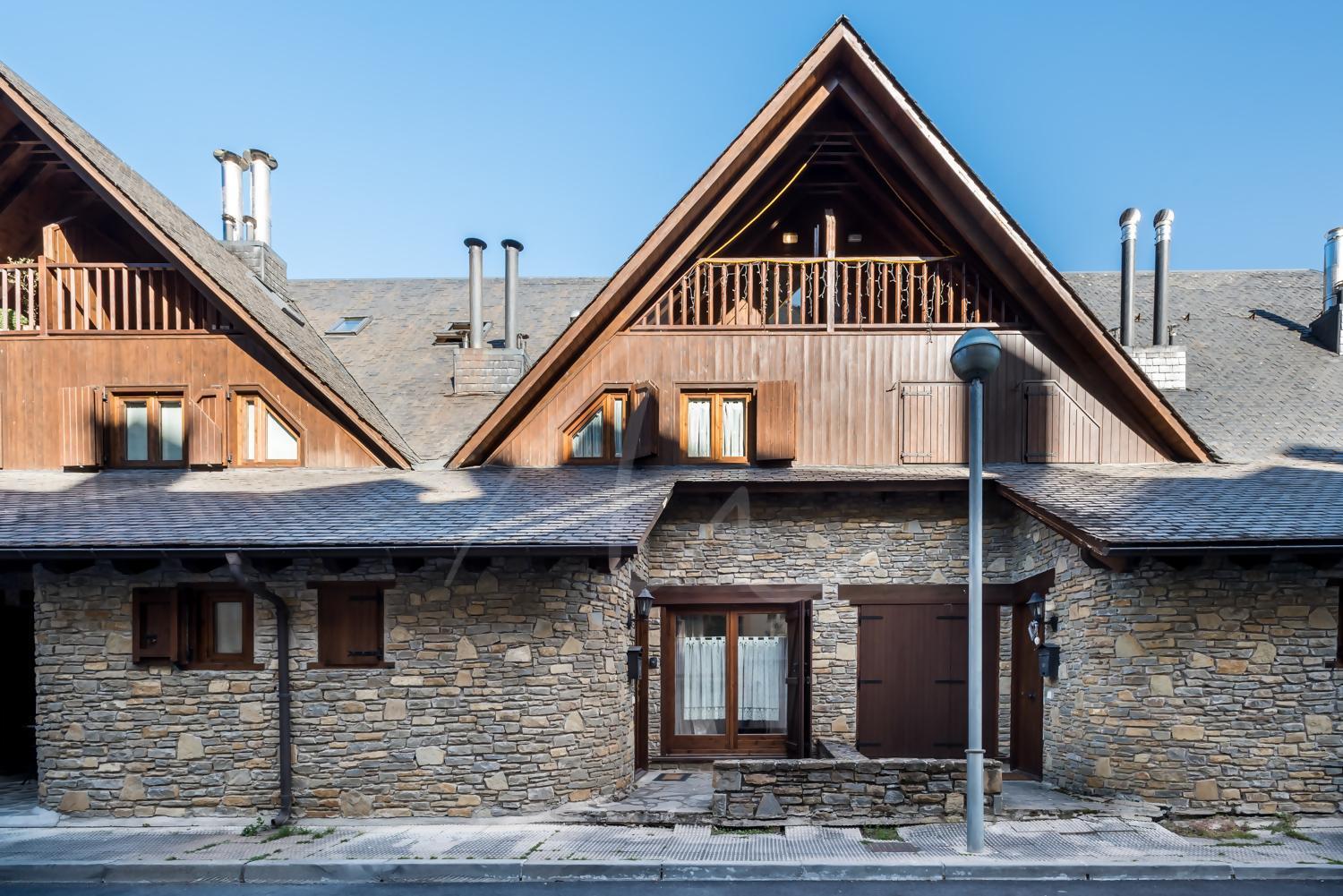Casa Garona By Seamount Rentals Bossost Exterior photo